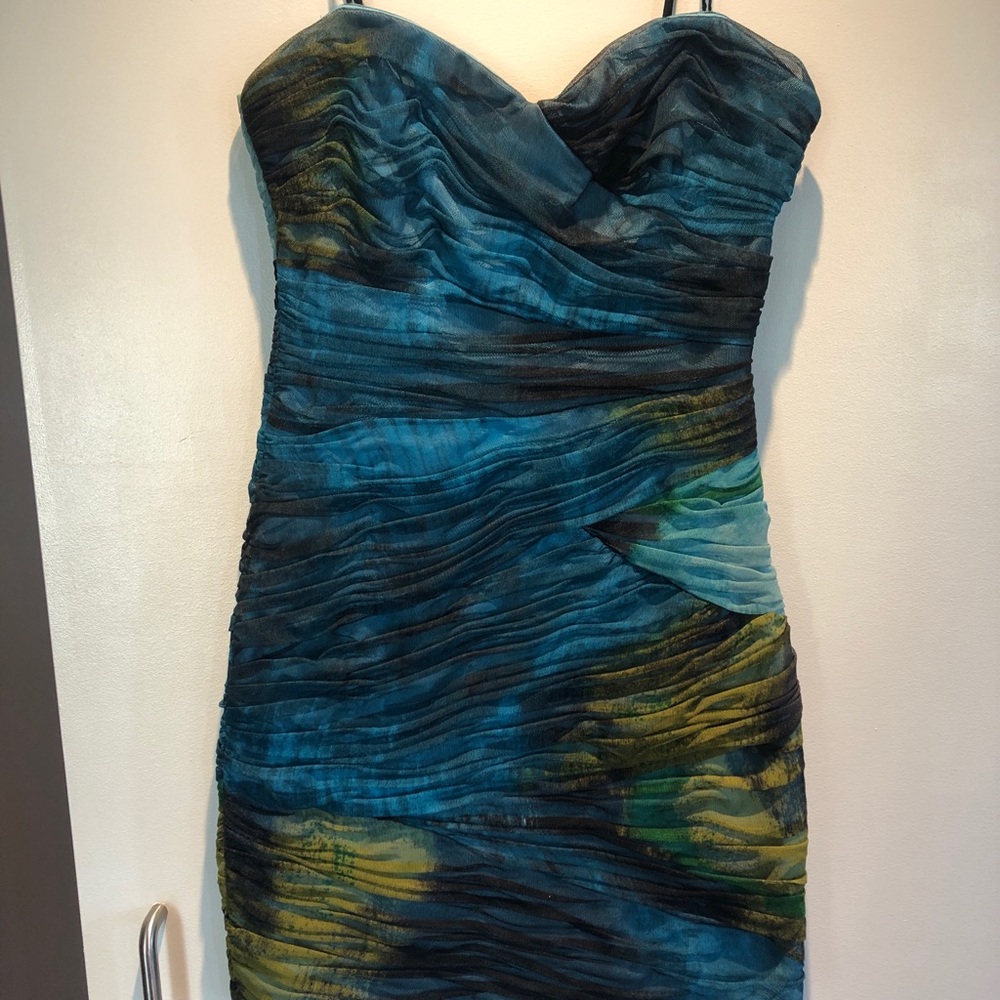 BCBG Maxazria Ocean Colours Strapless Mini Dress